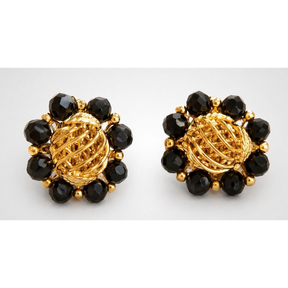 Vintage Black Glass Clip on‎ Earrings, Mid-century Gold-tone Oval 1 1/8" bc-21